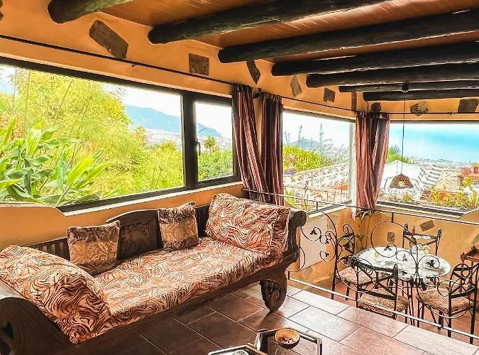 Quaint Artist In Marvelous Nature - Alegrias Hébergement de vacances